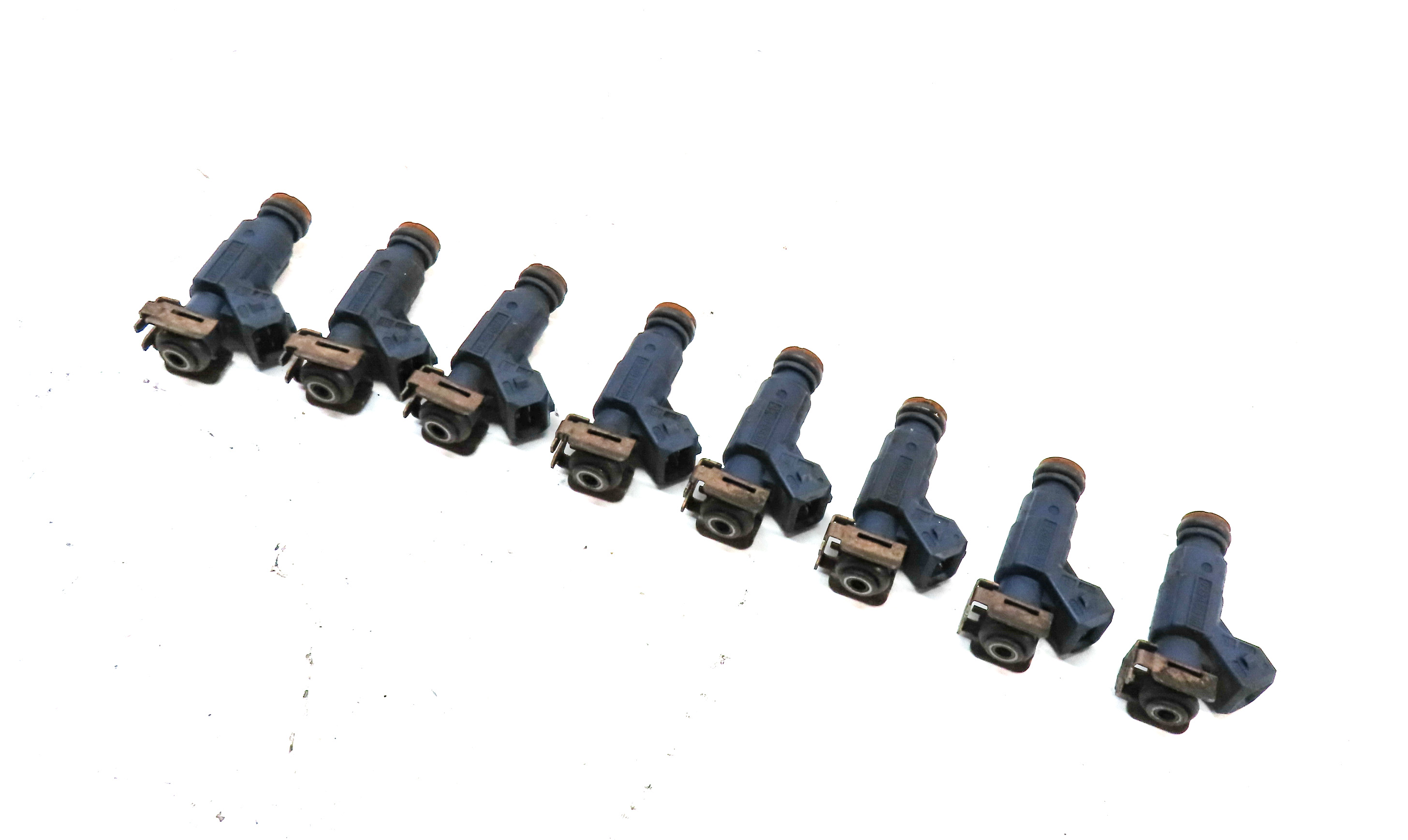 2003-2006 PORSCHE CAYENNE (955) 4.5L V8 ENGINE FUEL INJECTOR SET (NON TURBO) — exact item pictured
